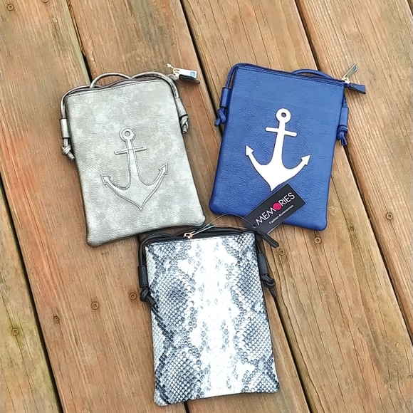 Anchor mini crossbody bag w/cell phone pocket NWT ✨Host Pick✨ - Picture 7 of 8